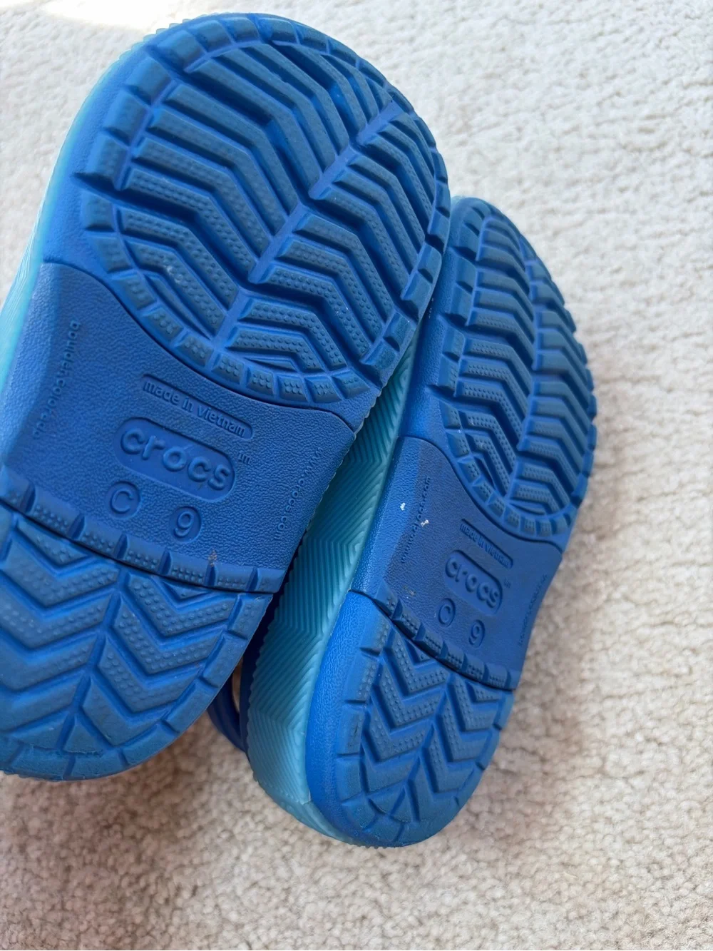 Crocs Toddler Size 9 Blue Crocband Chevron Light Up Clog Sandals